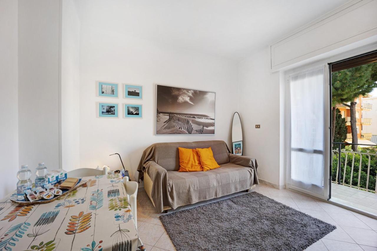 Casa Serena 12 Bordighera Exteriör bild